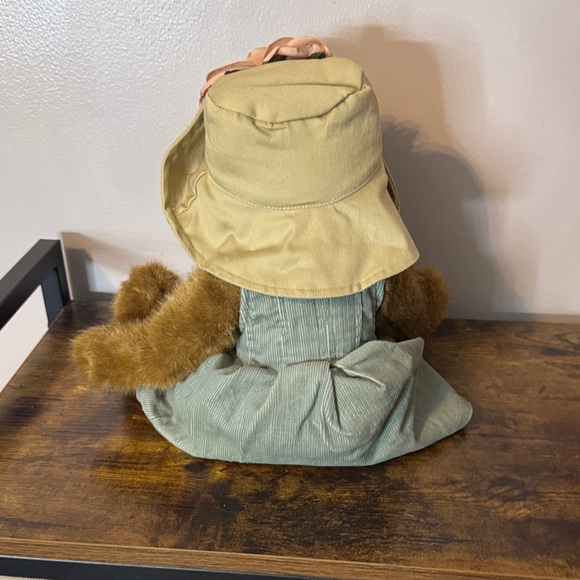 Boyd’s Bear.    Teddy Bear with Floral Hat and Green Outfit - Picture 4 of 4